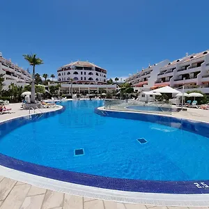 https://casa-teide-ground-floor-apartment-parque-santiago-1.tenerifehoteles.net